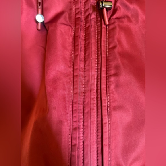 Athleta Escape Jacket. Women’s S. Deep red. Excellent condition - Picture 11 of 16